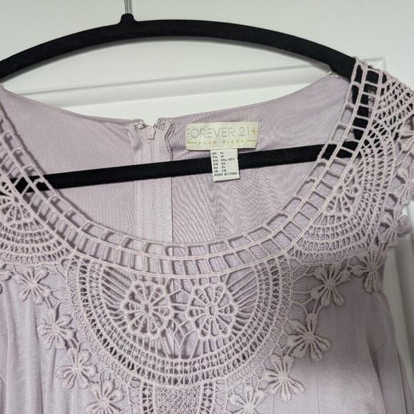 Purple dress - Picture 2 of 3